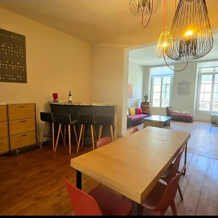 Duplex Au Centre De