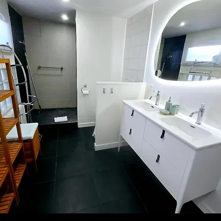 Daire Duplex Au Centre De *