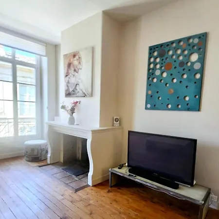 Duplex Au Centre De